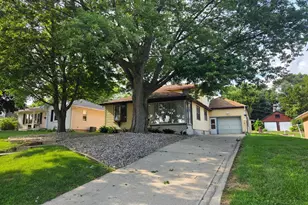 108 W 6th St, Spring Valley, IL 61362 - Photo 1