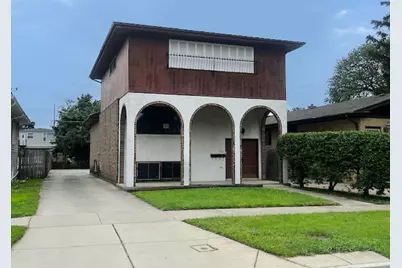 1323 N 33rd Avenue, Melrose Park, IL 60160 - Photo 1