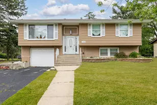 17005 Elm Dr, Hazel Crest, IL 60429 - Photo 1