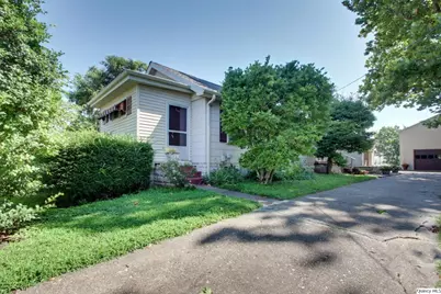 3322 N 12th St., Quincy, IL 62305 - Photo 1