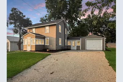 425 W Grove, Lena, IL 61048 - Photo 1