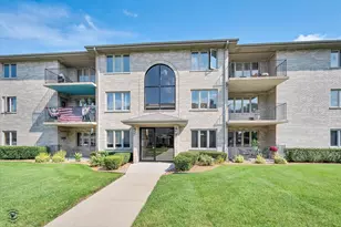 13953 W Leamington Dr, Crestwood, IL 60418 - Photo 1