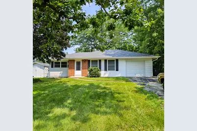 2308 E Sand Lake Road, Lindenhurst, IL 60046 - Photo 1
