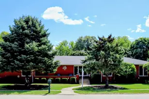 12 Warren Dr, Mazon, IL 60444 - Photo 1