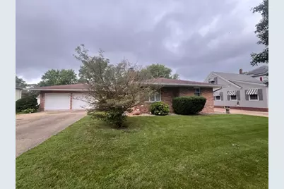 505 N Mulberry Street, Clifton, IL 61727 - Photo 1