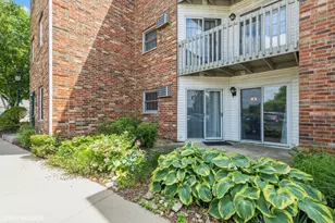 4301 W Shamrock Ln, McHenry, IL 60050 - Photo 1