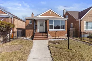 9817 S Ellis Ave, Chicago, IL 60628 - Photo 1