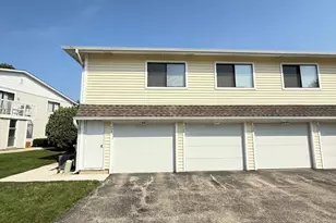 724 Whitesail Dr, Schaumburg, IL 60194 - Photo 1