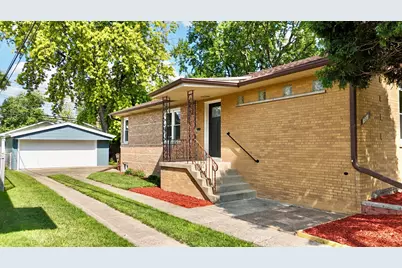 10012 S 52nd Avenue, Oak Lawn, IL 60453 - Photo 1