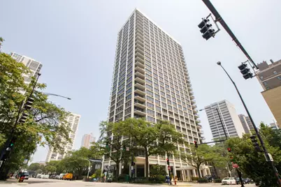 88 W Schiller Street #906, Chicago, IL 60610 - Photo 1