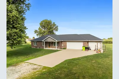 508 N 4th Avenue, Chenoa, IL 61726 - Photo 1