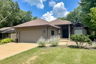 630 Hickory Ave, Oglesby, IL 61348 - Photo 1