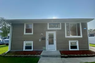 130 N Oak Ln, Glenwood, IL 60425 - Photo 1