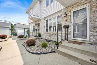 10453 S Kedzie Avenue #C, Chicago, IL 60655 - Photo 1