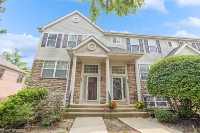 60 E Emma Court, Palatine, IL 60067 - Photo 1