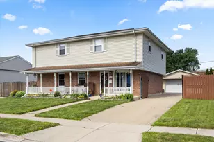 704 Geneva Ave, Romeoville, IL 60446 - Photo 1