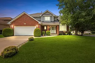 18528 Willow Ave, Country Club Hills, IL 60478 - Photo 1