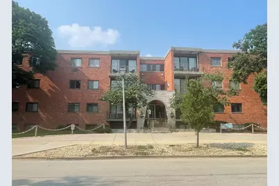 197 W Armitage Avenue #202, Elmhurst, IL 60126 - Photo 1