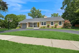 2017 Bosworth Ln, Northfield, IL 60093 - Photo 1