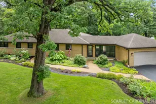 23W223 Blackcherry Ln, Glen Ellyn, IL 60137 - Photo 1