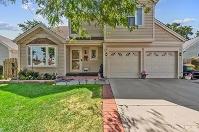 33 Jackson Lane, Streamwood, IL 60107 - Photo 1