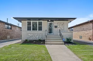 11642 S Ave L, Chicago, IL 60617 - Photo 1