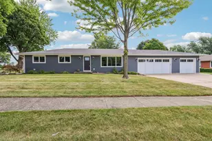 10512 Cindy Jo Ave, Huntley, IL 60142 - Photo 1