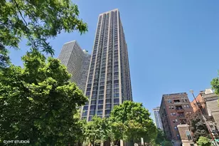 2650 N Lakeview Ave, Chicago, IL 60614 - Photo 1