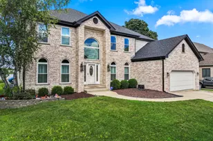 1063 Parkview Cir, Carol Stream, IL 60188 - Photo 1