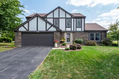 1138 Sussex Lane, Libertyville, IL 60048 - Photo 1