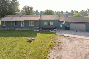 4416 E 29th Rd, Sheridan, IL 60551 - Photo 1