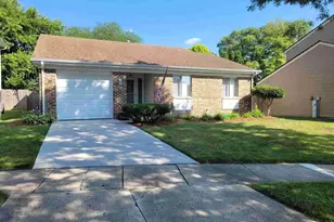 2S601 Cynthia Ct, Warrenville, IL 60555 - Photo 1