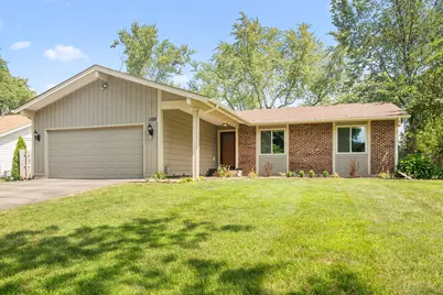 1109 N Thackeray Drive, Palatine, IL 60067 - Photo 1