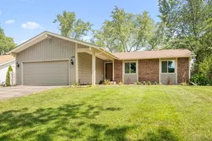 1109 N Thackeray Dr, Palatine, IL 60067 - Photo 1