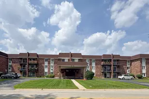 850 S Lorraine Rd, Wheaton, IL 60189 - Photo 1