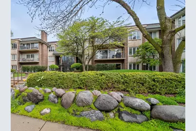 3 Oak Brook Club Drive #E305, Oak Brook, IL 60523 - Photo 1