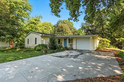 306 E South Mahomet Road, Mahomet, IL 61853 - Photo 1