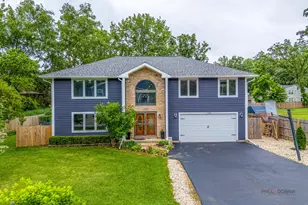 520 Quassey Ave, Lake Bluff, IL 60044 - Photo 1