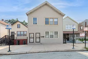 9039 S Brandon Ave, Chicago, IL 60617 - Photo 1