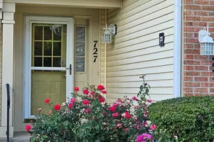 727 Littleton Trail, Elgin, IL 60120 - Photo 1