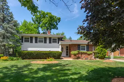 956 Brookside Lane, Deerfield, IL 60015 - Photo 1