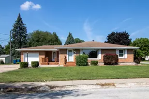 900 Cook Blvd, Bradley, IL 60915 - Photo 1