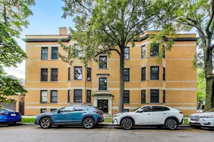 1951 W Byron St, Chicago, IL 60613 - Photo 1