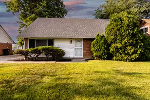 3912 167th Pl, Country Club Hills, IL 60478 - Photo 1