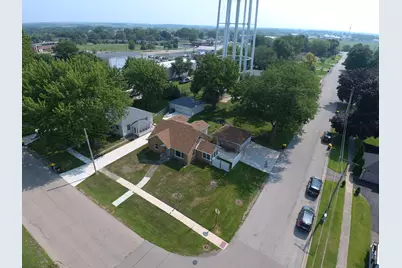 828 Prospect Street, Belvidere, IL 61008 - Photo 1