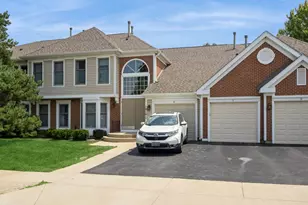 1810 Fox Run Dr, Elk Grove Village, IL 60007 - Photo 1