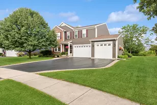 411 Hubbard Ln, Lake Villa, IL 60046 - Photo 1