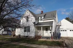 130 S 11th Street S, Dekalb, IL 60115 - Photo 1