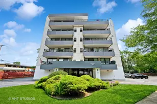 7131 N Caldwell Ave, Chicago, IL 60646 - Photo 1