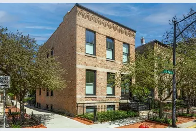242 W Saint Paul Avenue, Chicago, IL 60614 - Photo 1